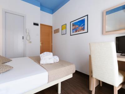 hotelfraipini en super-offer-for-holidays-in-rimini-in-july 018